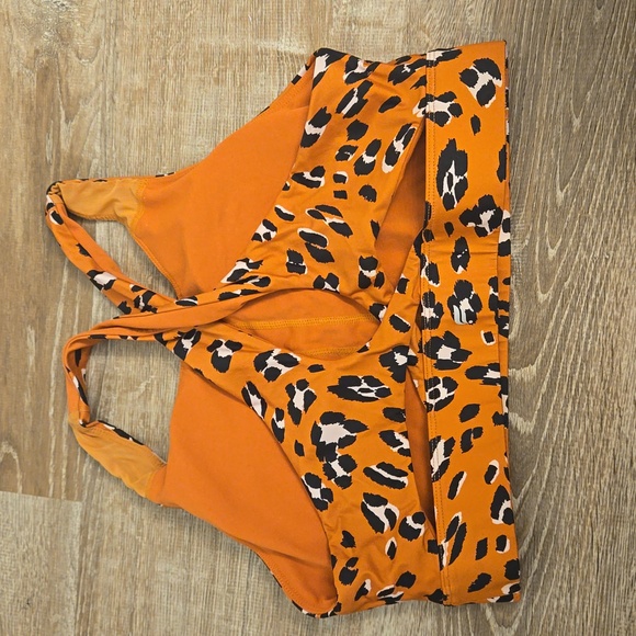 Fabletics Sports Bra - Picture 2 of 3